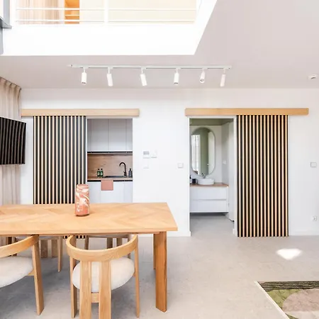 Lighthouse U1 Surfingbird * Mrzeżyno