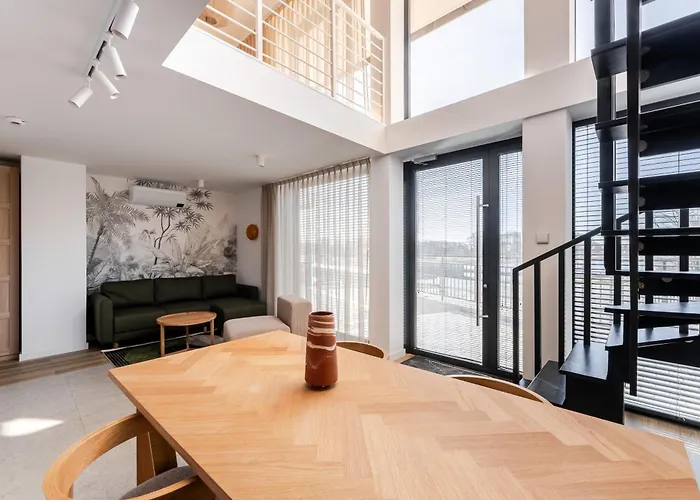 Lighthouse U1 Surfingbird Mrzeżyno