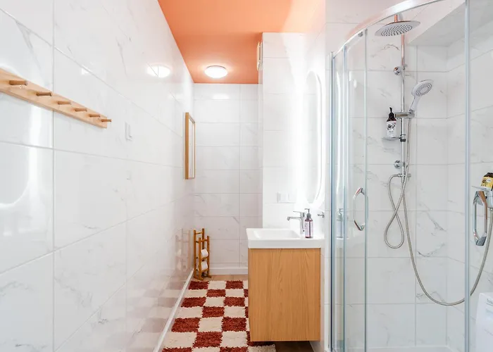 Lighthouse U1 Surfingbird *